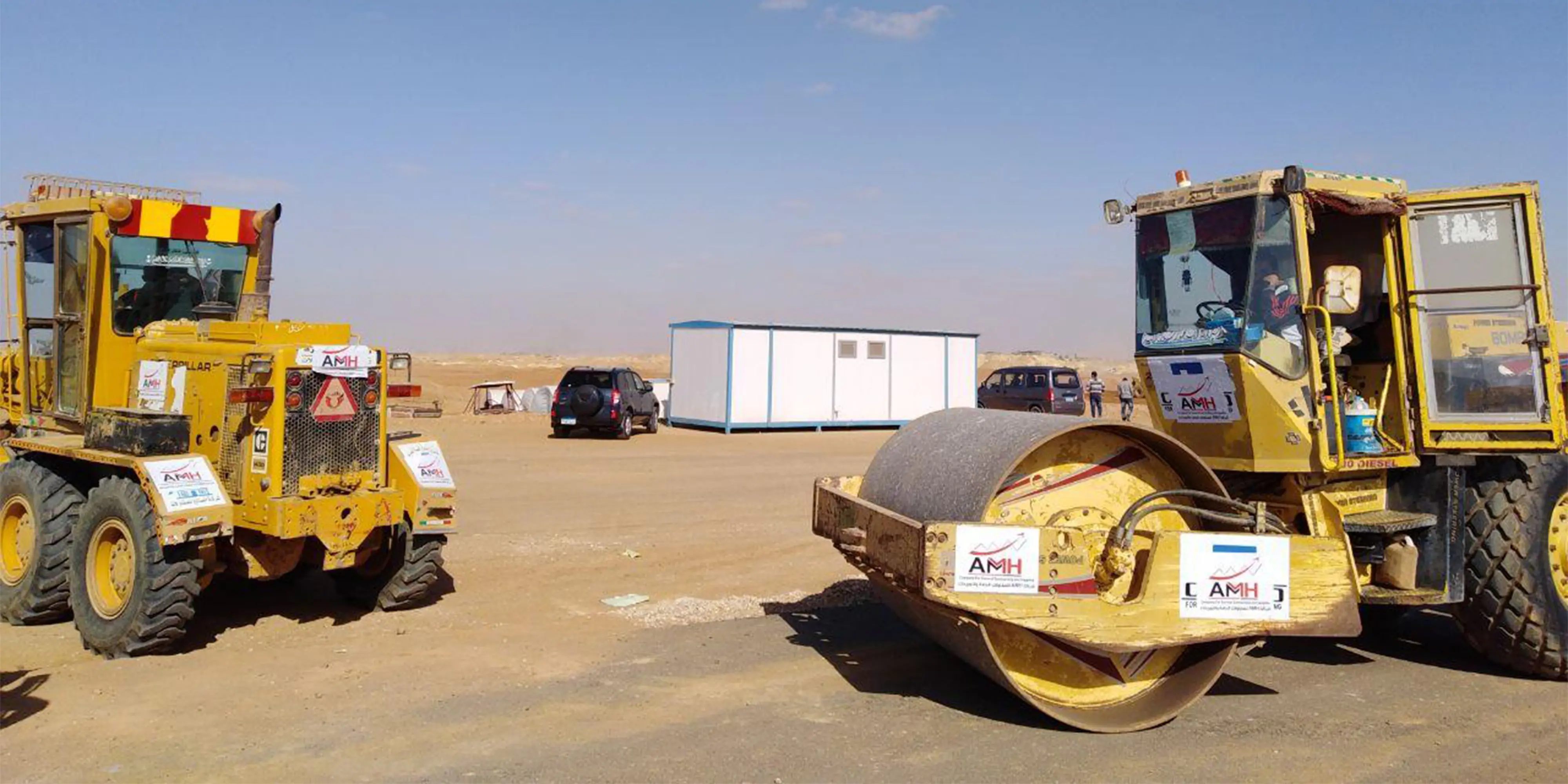 أعمال رفع كفاءة وتقوية طريق الهايكستب بلبيس الصحراوى